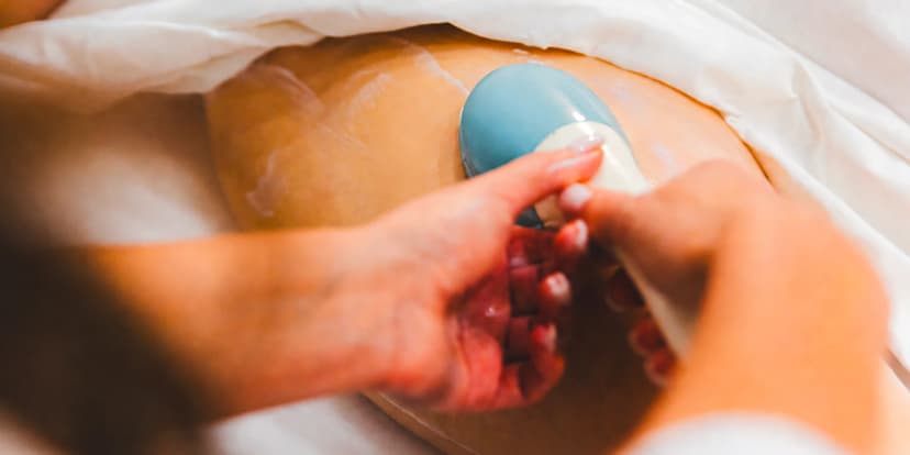 Péče o tělo i tvář: VacuPress na tělo + mikrojehličková maska na obličej nebo hydratační na ruce